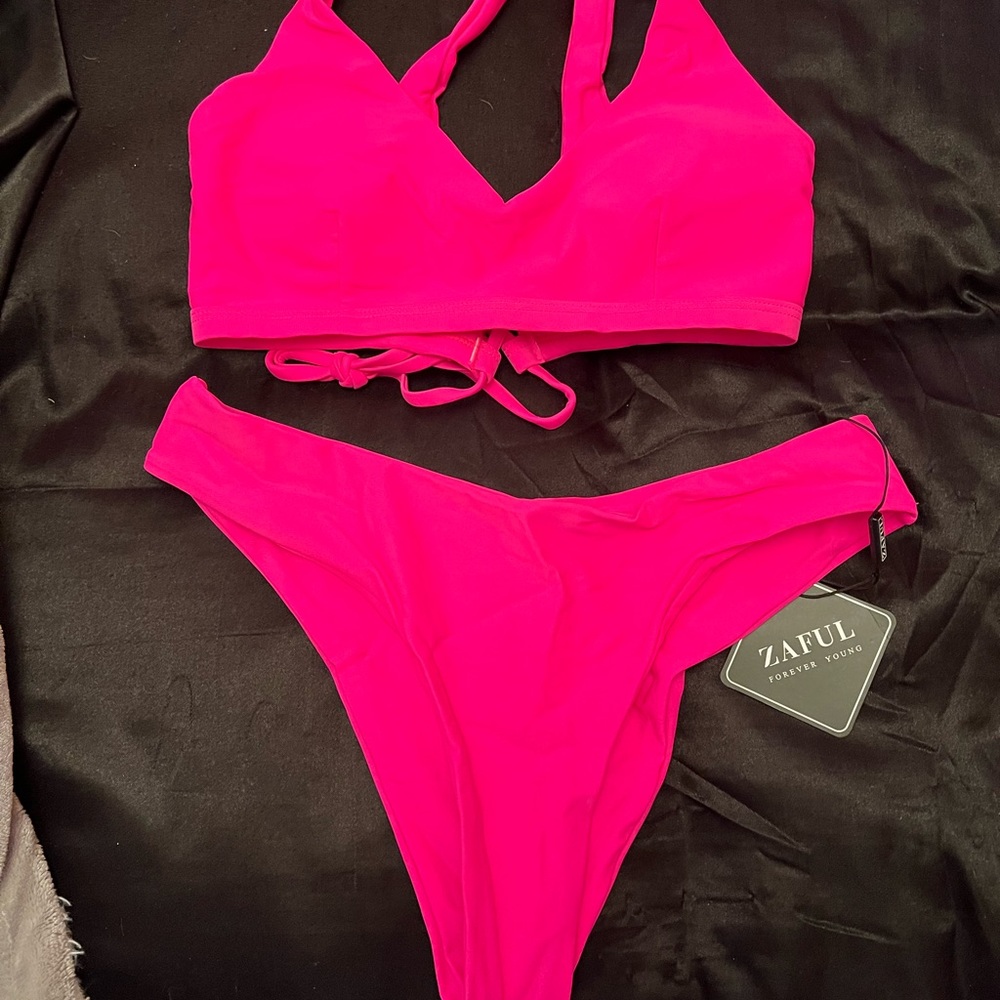 Neon pink Bikini set